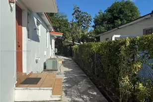 233 NW 45th Ave, Miami, FL 33126 - Photo 11