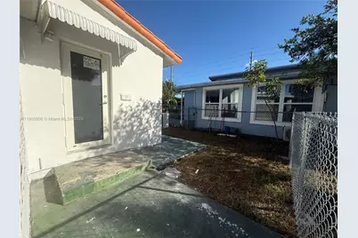 1120 NW 32nd Ct #BACK, Miami, FL 33125 - Photo 9
