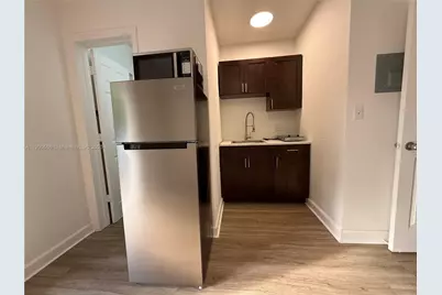 1120 NW 32nd Ct #BACK, Miami, FL 33125 - Photo 3