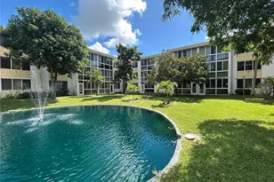 6005 Del Lago Cir, Sunrise, FL 33313 - Photo 23