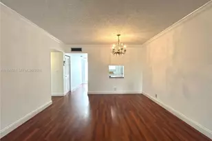 6005 Del Lago Cir, Sunrise, FL 33313 - Photo 5