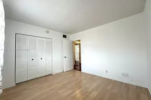 6005 Del Lago Cir, Sunrise, FL 33313 - Photo 11