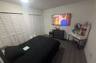 18900 NE 3rd Ct, Miami, FL 33179 - Photo 9