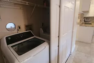 12060 NW 13th St, Pembroke Pines, FL 33026 - Photo 25