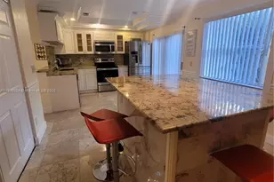 12060 NW 13th St, Pembroke Pines, FL 33026 - Photo 5