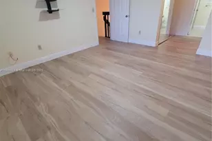 12060 NW 13th St, Pembroke Pines, FL 33026 - Photo 19