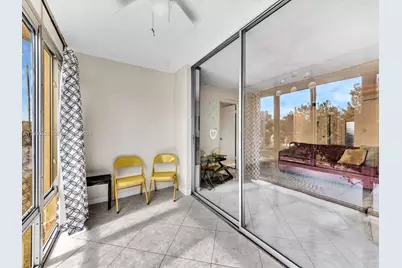 8465 Sunrise Lakes Blvd #212, Sunrise, FL 33322 - Photo 29