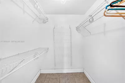 8465 Sunrise Lakes Blvd #212, Sunrise, FL 33322 - Photo 31