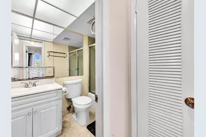 8465 Sunrise Lakes Blvd #212, Sunrise, FL 33322 - Photo 33