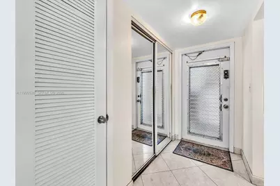 8465 Sunrise Lakes Blvd #212, Sunrise, FL 33322 - Photo 3