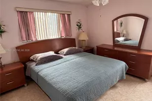 8465 Sunrise Lakes Blvd, Sunrise, FL 33322 - Photo 23