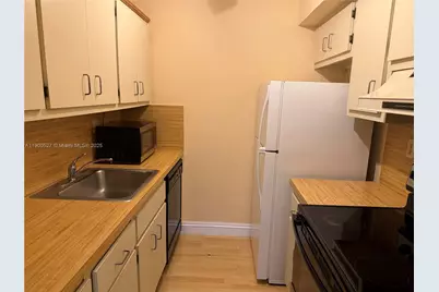 [Address not provided], Miami, FL 33156 - Photo 5