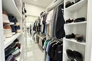 8521 NW 162nd St, Miami Lakes, FL 33016 - Photo 15