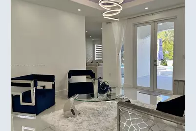 8521 NW 162nd St, Miami Lakes, FL 33016 - Photo 5