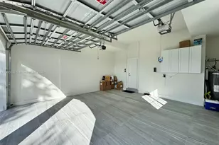 8521 NW 162nd St, Miami Lakes, FL 33016 - Photo 57