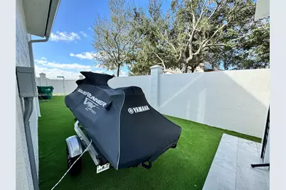 8521 NW 162nd St, Miami Lakes, FL 33016 - Photo 51