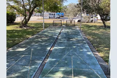 22 SE 3rd Ter #18, Dania Beach, FL 33004 - Photo 15