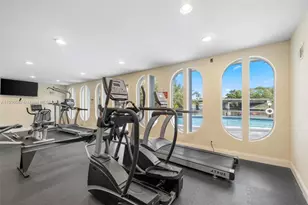 300 Diplomat Pkwy, Hallandale Beach, FL 33009 - Photo 5