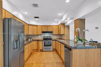195 NW 103rd St, Miami Shores, FL 33150 - Photo 11