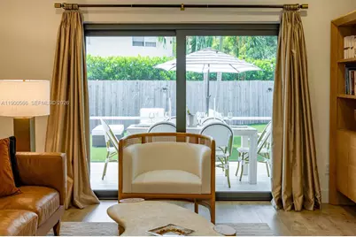 11504 NE 6th Ave, Biscayne Park, FL 33161 - Photo 37