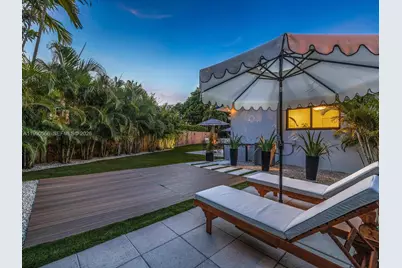 11504 NE 6th Ave, Biscayne Park, FL 33161 - Photo 83