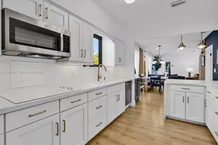 11504 NE 6th Ave, Biscayne Park, FL 33161 - Photo 25