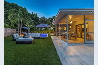 11504 NE 6th Ave, Biscayne Park, FL 33161 - Photo 81