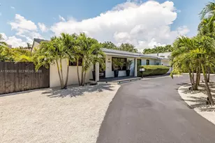 11504 NE 6th Ave, Biscayne Park, FL 33161 - Photo 9