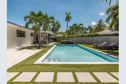 11504 NE 6th Ave, Biscayne Park, FL 33161 - Photo 67