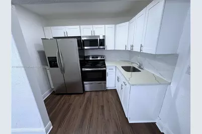 1025 NW 7th Ave #B, Fort Lauderdale, FL 33311 - Photo 3