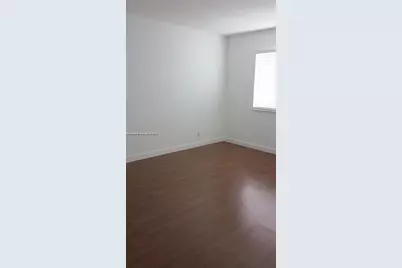 350 Lakeview Dr #201, Weston, FL 33326 - Photo 7