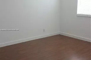 350 Lakeview Dr, Weston, FL 33326 - Photo 7