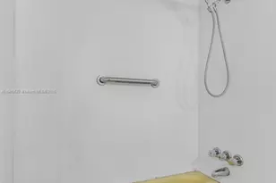 8360 SW 21st St, Davie, FL 33324 - Photo 11