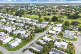 8360 SW 21st St, Davie, FL 33324 - Photo 27