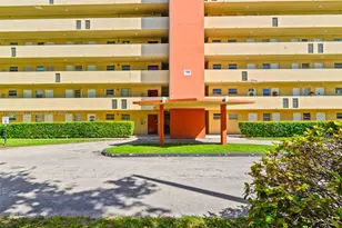 1770 NE 191st St, Miami, FL 33179 - Photo 13