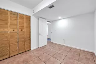 1770 NE 191st St, Miami, FL 33179 - Photo 21