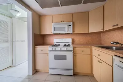 2030 S Ocean Dr #1002, Hallandale Beach, FL 33009 - Photo 9