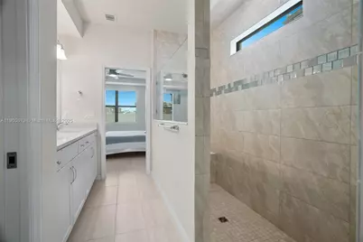 8036 NW 78th St, Tamarac, FL 33321 - Photo 23