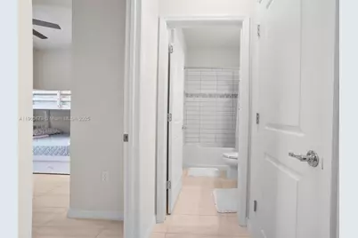 8036 NW 78th St, Tamarac, FL 33321 - Photo 7