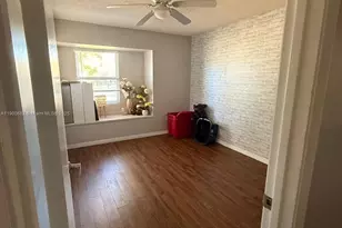 262 NE Floresta Dr, Port Saint Lucie, FL 34983 - Photo 15