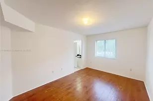 9340 Fontainebleau Blvd, Miami, FL 33172 - Photo 17