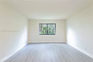 409 Lakeview Dr, Weston, FL 33326 - Photo 17