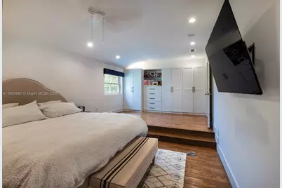 1200 SW 18th St, Miami, FL 33145 - Photo 19