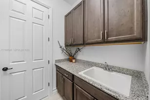 11908 Fortress Run, Parkland, FL 33076 - Photo 25