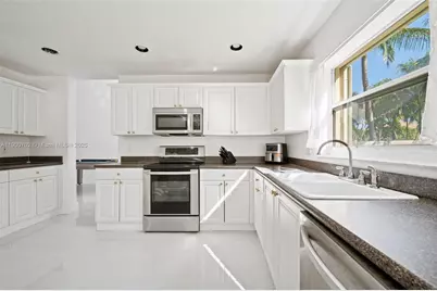 2235 SW 166 Avenue, Miramar, FL 33027 - Photo 23