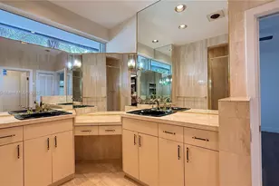 2075 Arch Creek Dr, North Miami, FL 33181 - Photo 21