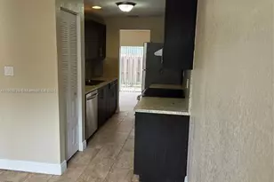 8218 NW 8th Pl, Plantation, FL 33324 - Photo 3