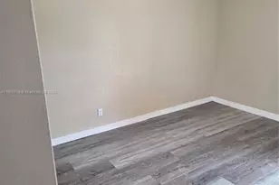 8218 NW 8th Pl, Plantation, FL 33324 - Photo 9