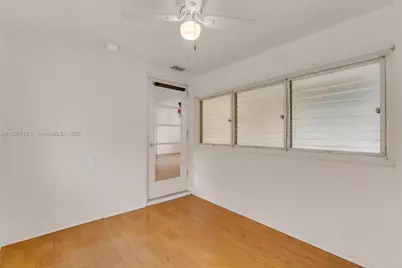 69 NE 115th St, Miami, FL 33161 - Photo 19