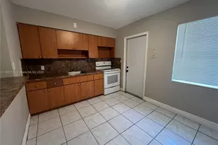 241 NW 32nd St, Miami, FL 33127 - Photo 17